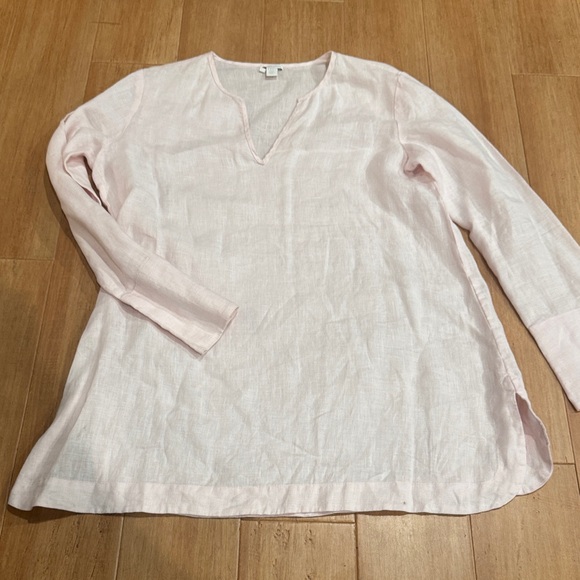 Sax Fifth Avenue Tops - Women's Light Pink Linen V-Neck Top